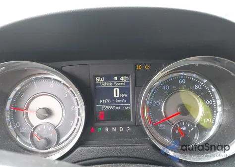 2015 Chrysler Town & Country Touring z USA, uszkodzony, nr VIN 2C4RC1BG9FR677187